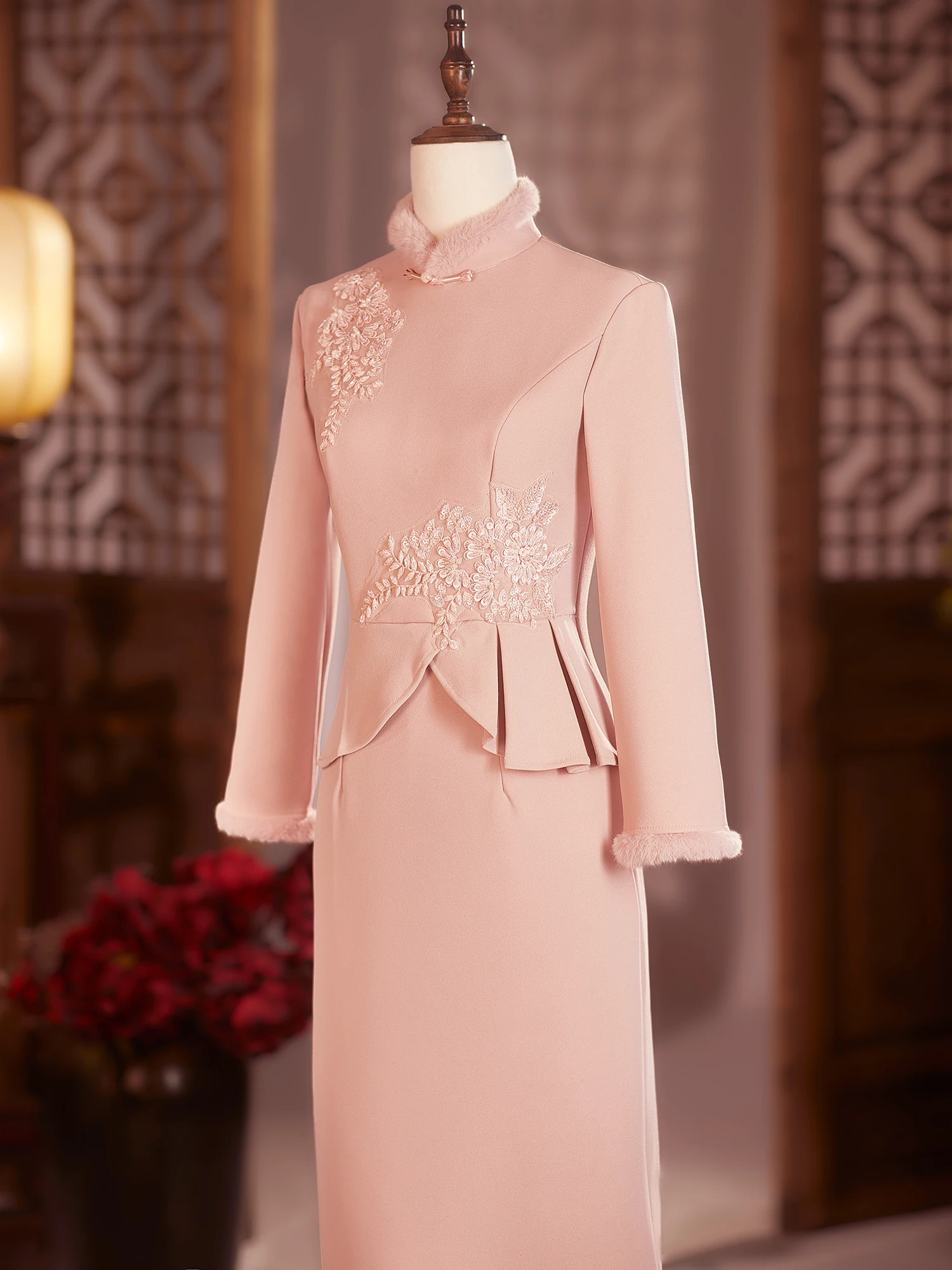 

Pink Velvet Warm Fce Lined Qipao Wedding Dr for Mother of the Bride Winter Wedding Host Small Size Mid-Length Long S...