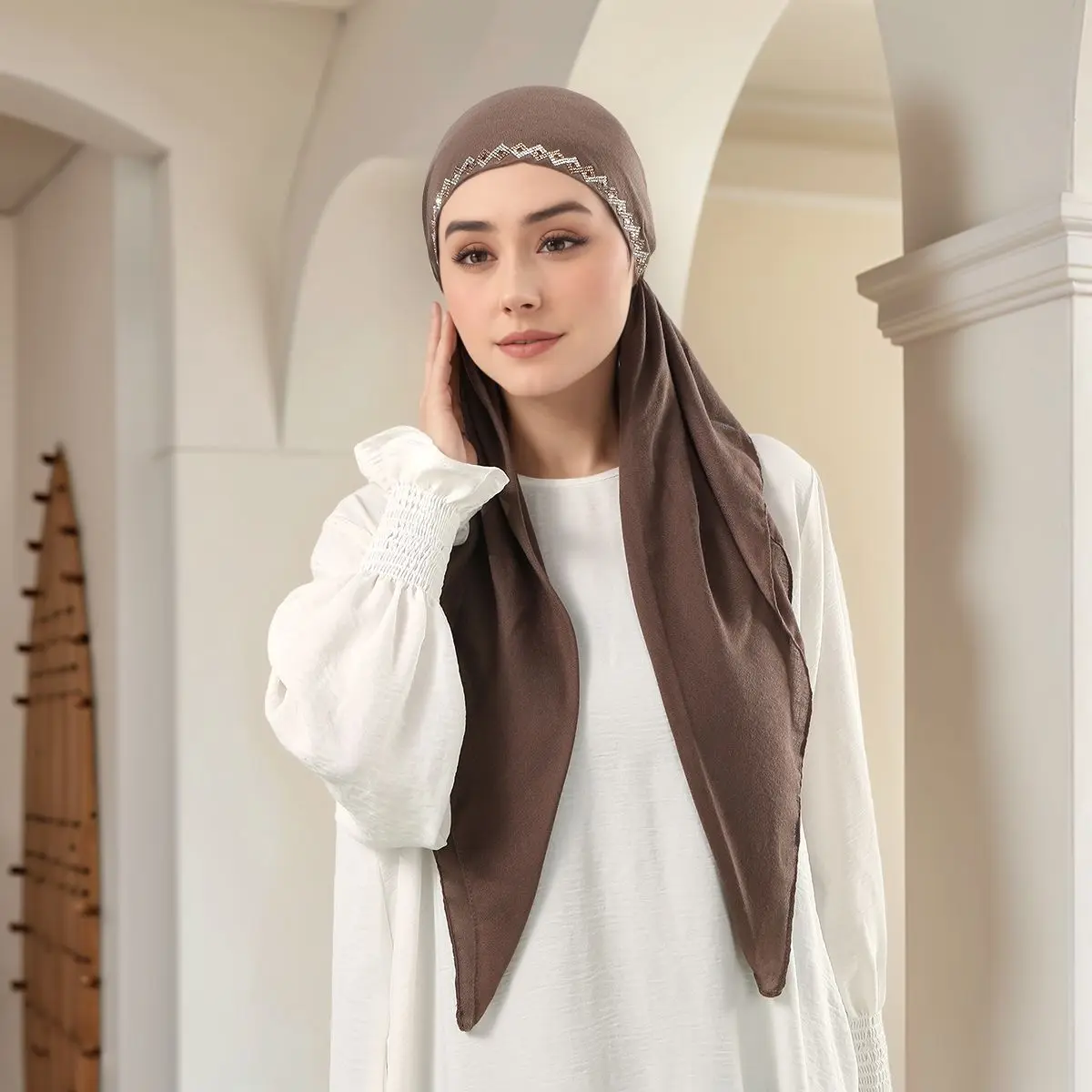 

Хиджаб с бриллиантами, мусульманские женщины, предварительно завязанная шляпа, тюрбан, исламская повязка на голову, мгновенный шарф, капот, химиотерапия, головной убор от выпадения волос, Turbante Mujer