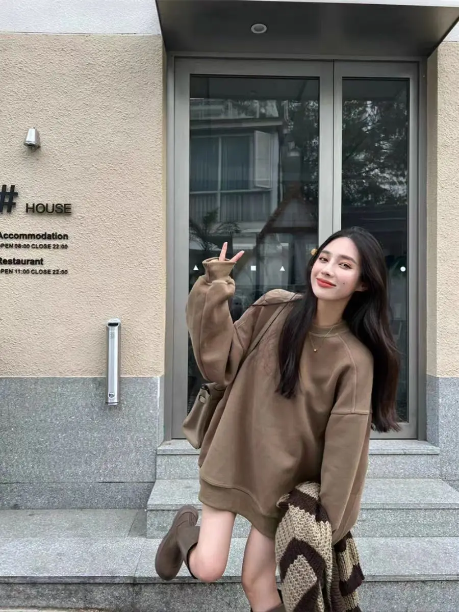 Damskie bluzy Y2K odzież z lat 2000 uniwersalne japońskie retro łatwe do dopasowania aksamitne okrycie wierzchnie amerykańskie z długim rękawem luźne studenckie