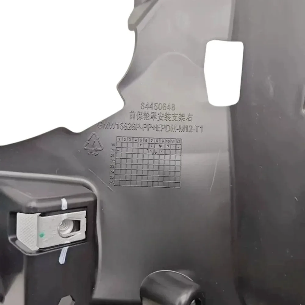 Front Bumper Bracket Fixing Fog Lamp Frame Leaf Plate Clip Left Right Genuine for Cadillac CT5 84450848