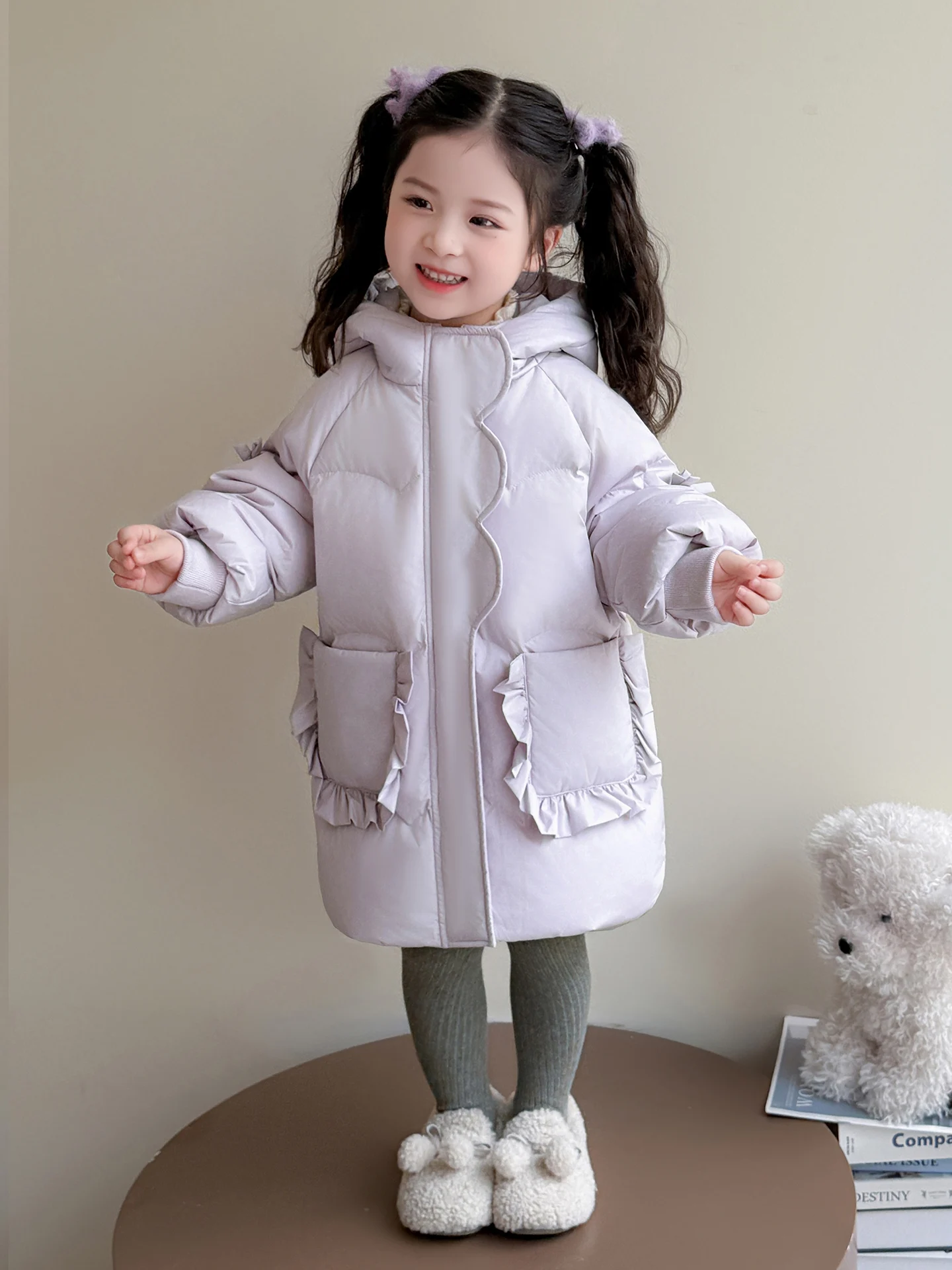 女の子用ダウンジャケット ミディアム丈 軽量 暖かい ホワイト ダウンコート 子供用冬服 ベビーガールズ用 キュートでトレンディ