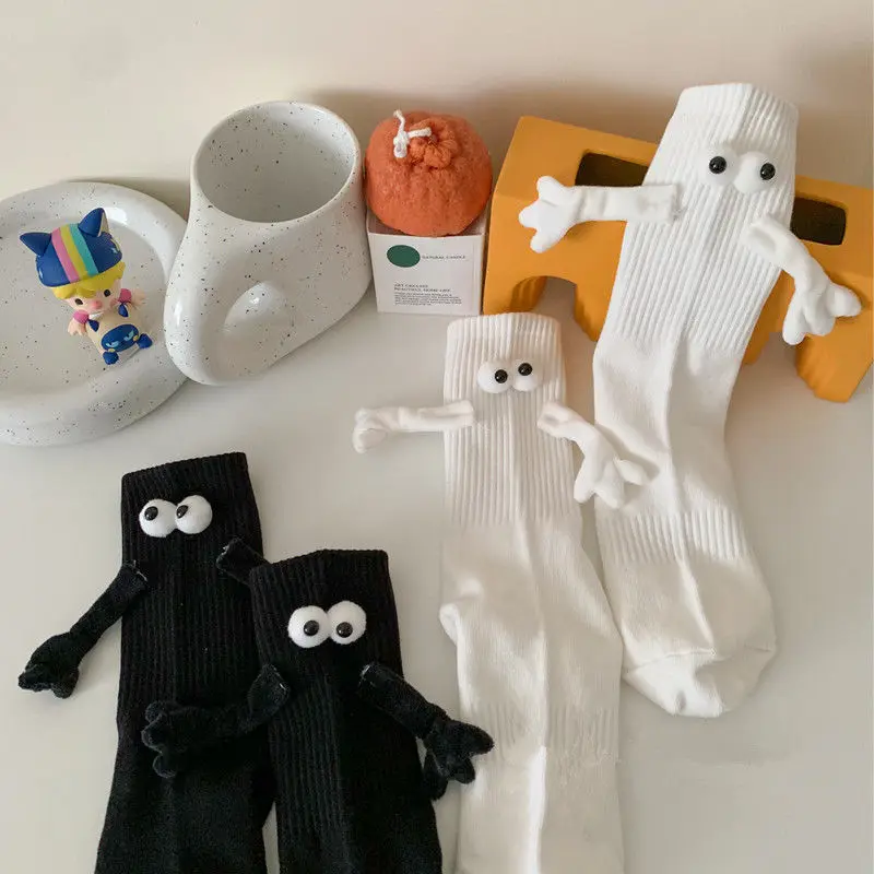 1/2 Paar lustige magnetische Paarsocken – Hand-in-Hand-Design, einfarbige Cartoon-Socken für Erwachsene, Urlaubsparty-Geschenke – Detail 13