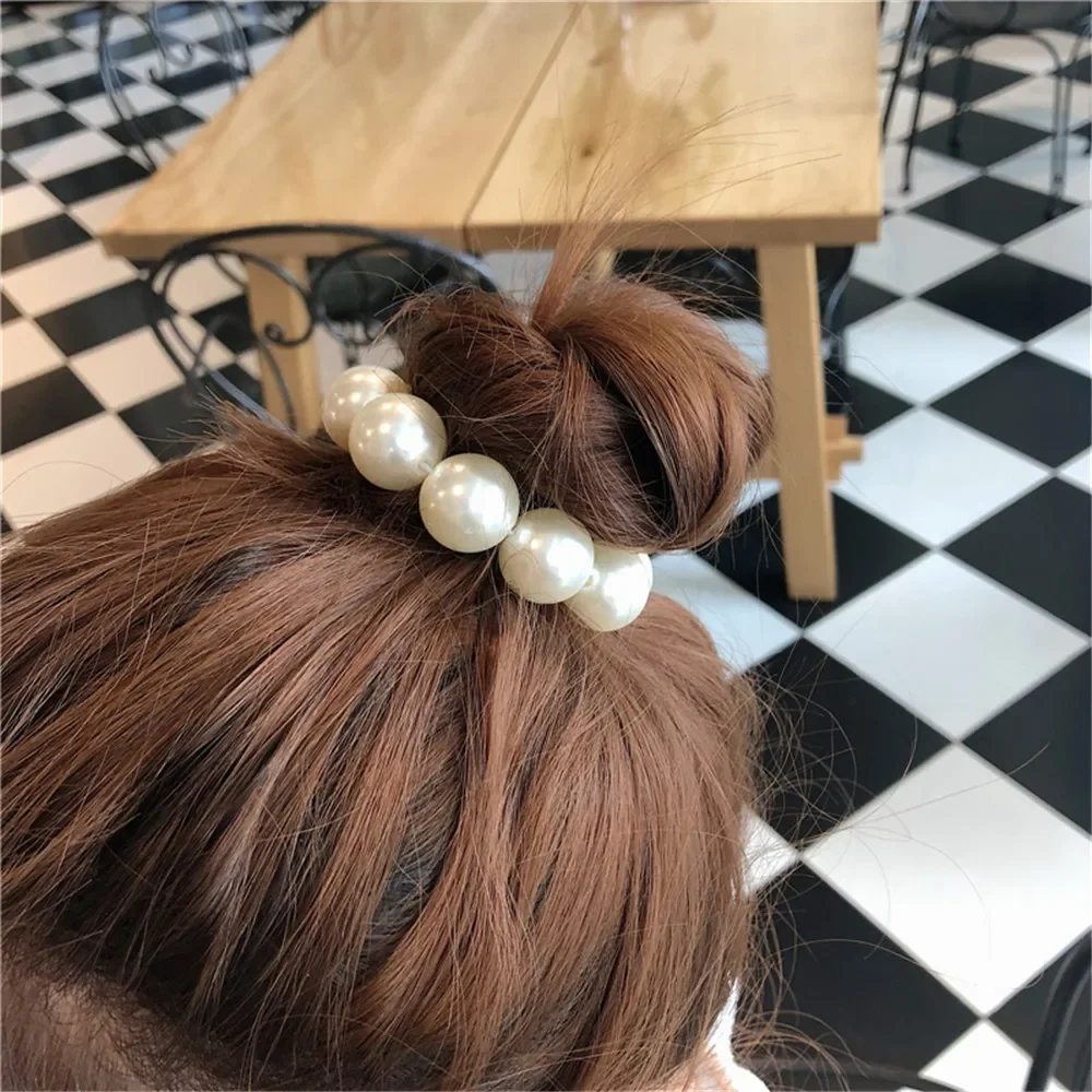 

Woman Big Imitation Pearl Hair Ties Fashion Korean Style Hairband Scrunchies Girls Ponytail Holders Rubber Band Hair Accessories