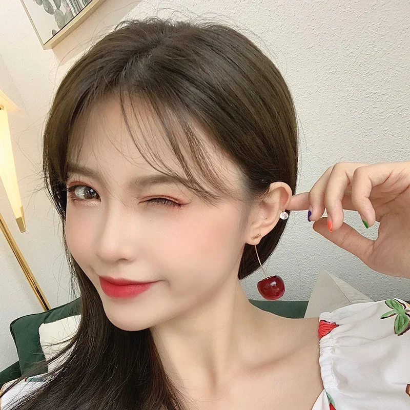 New Fashion Women\'s Earrings Fresh Sweet Red Cherry Fruit Shape Temperament Resin Fashion Trend Party Luxury