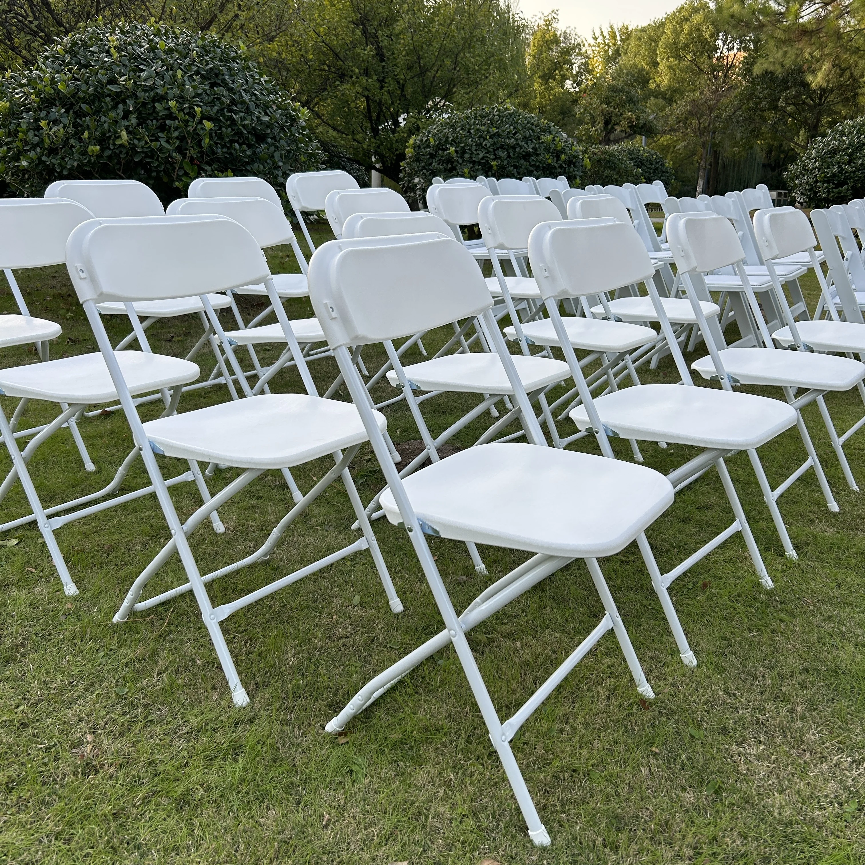 Wholesale Plastic Steel White Resin Maidan Training Restaurant Dinning Folding Chairs for Events Party