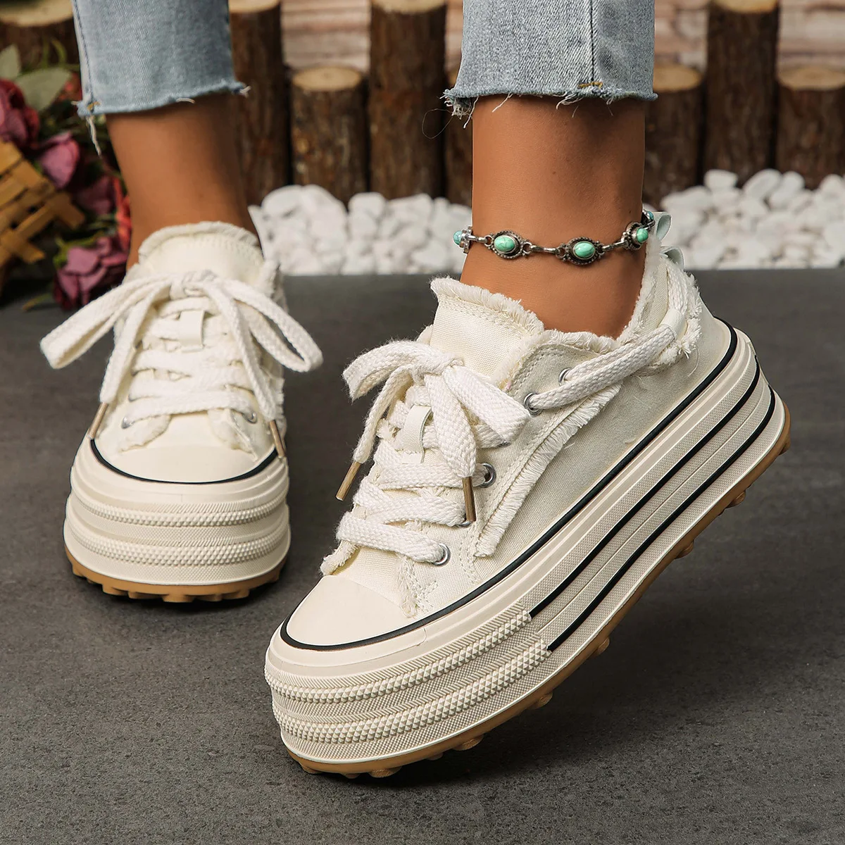 

Cream yellow thick bottom low help canvas shoes women 2025 spring and autumn chic Korean board shoes thin matching small white