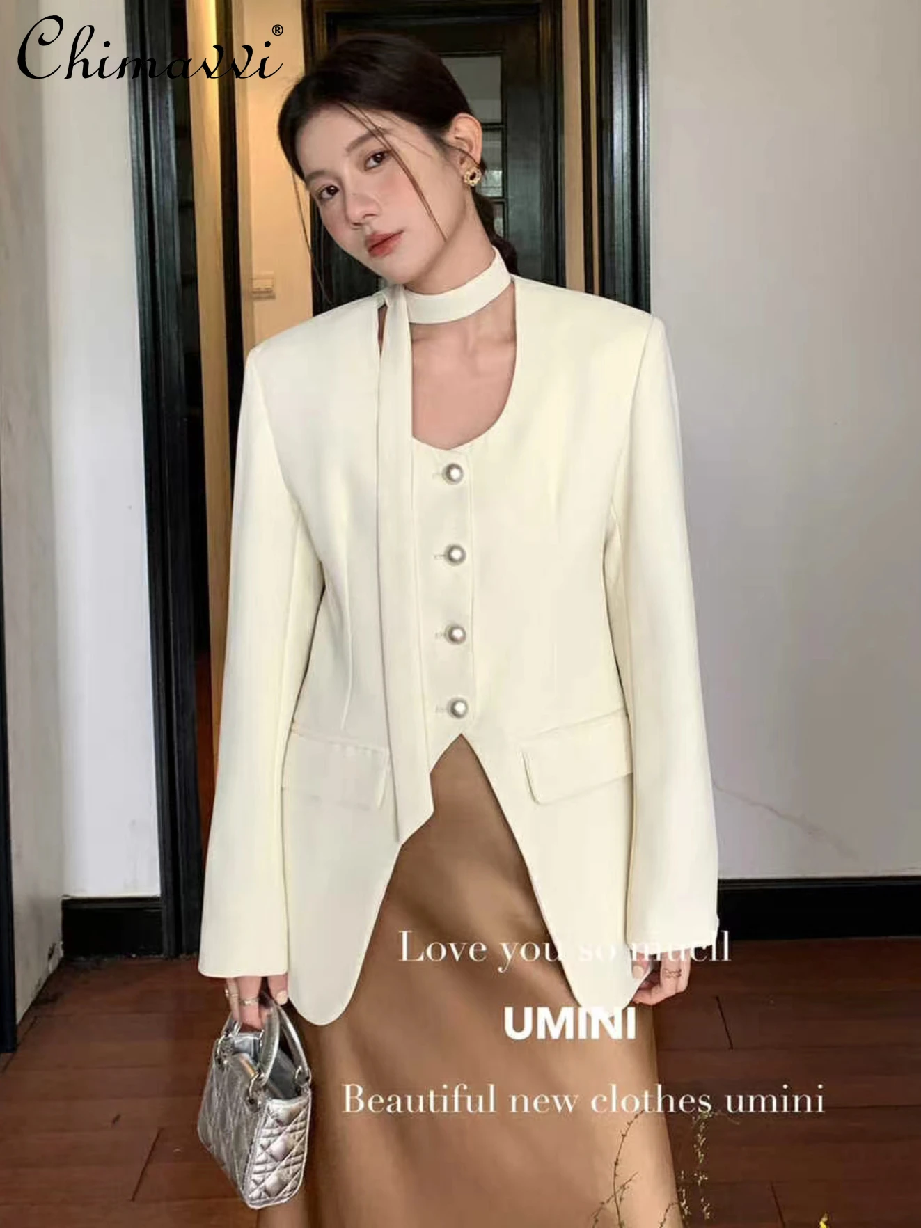 

Spring 2024 New French Fashion U Collar Tight Waist Split Suit Coat Temperament Long Sleeve All-Matching Office Ladies Tops