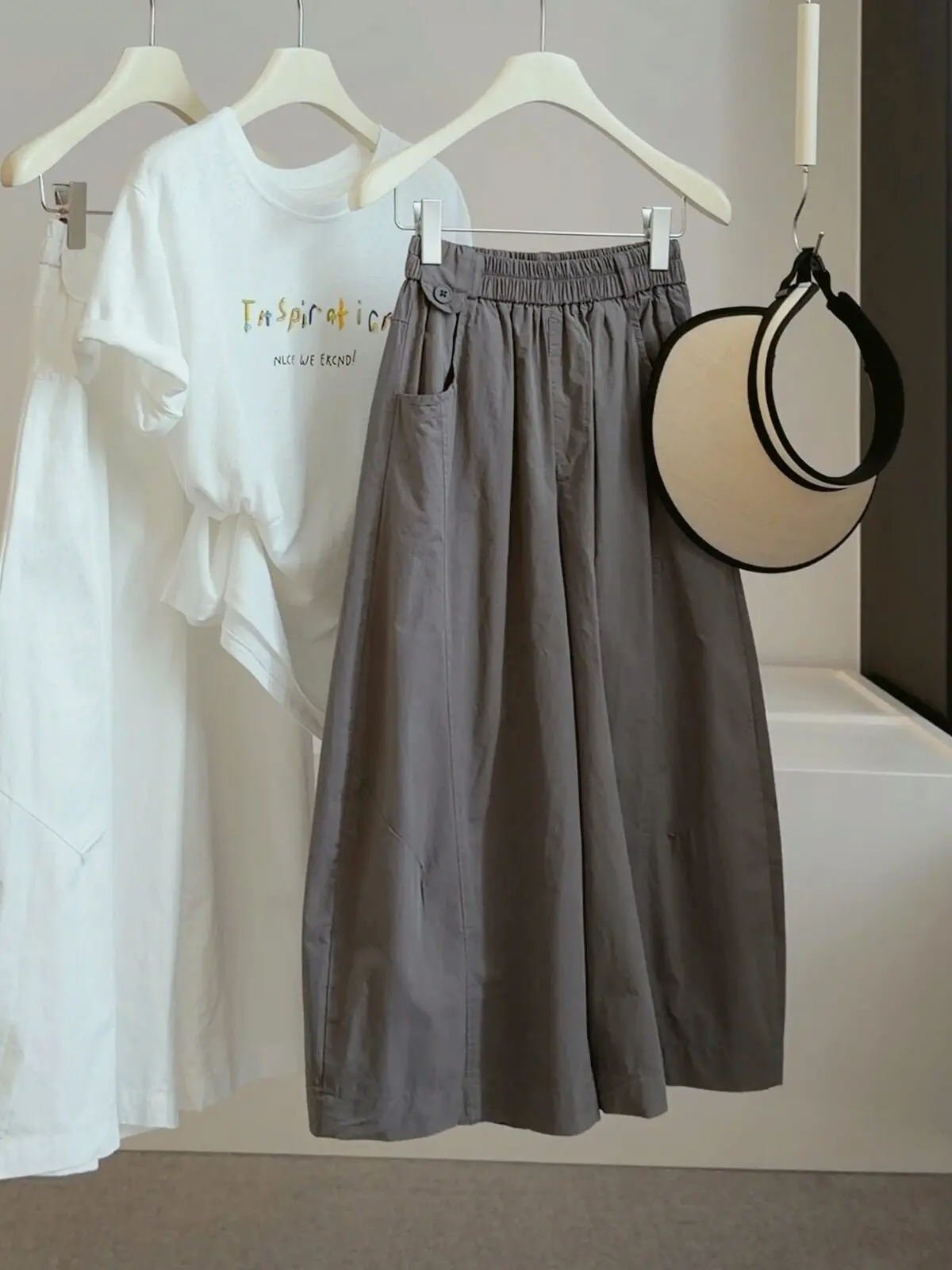 Gray Wide Leg Pants High Waist Straight Cut Summer Casual Trousers for Pear Shaped Women Eighteen Inches Long Ladies Jeans