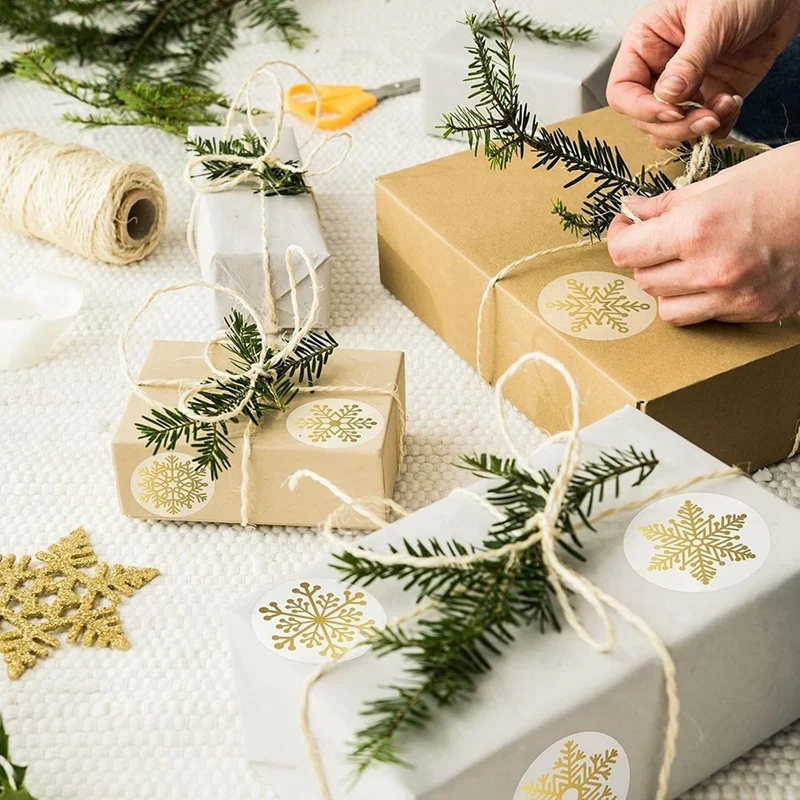 2500Pcs Gold Foil Snowflake Christmas Stickers Roll - Clear Round Adhesive Labels for Holiday Decor-A21R