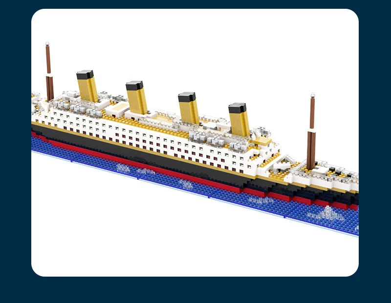 Titanic cruise ship small particle assembly building blocks male and female couples male and female gifts boutique decoration