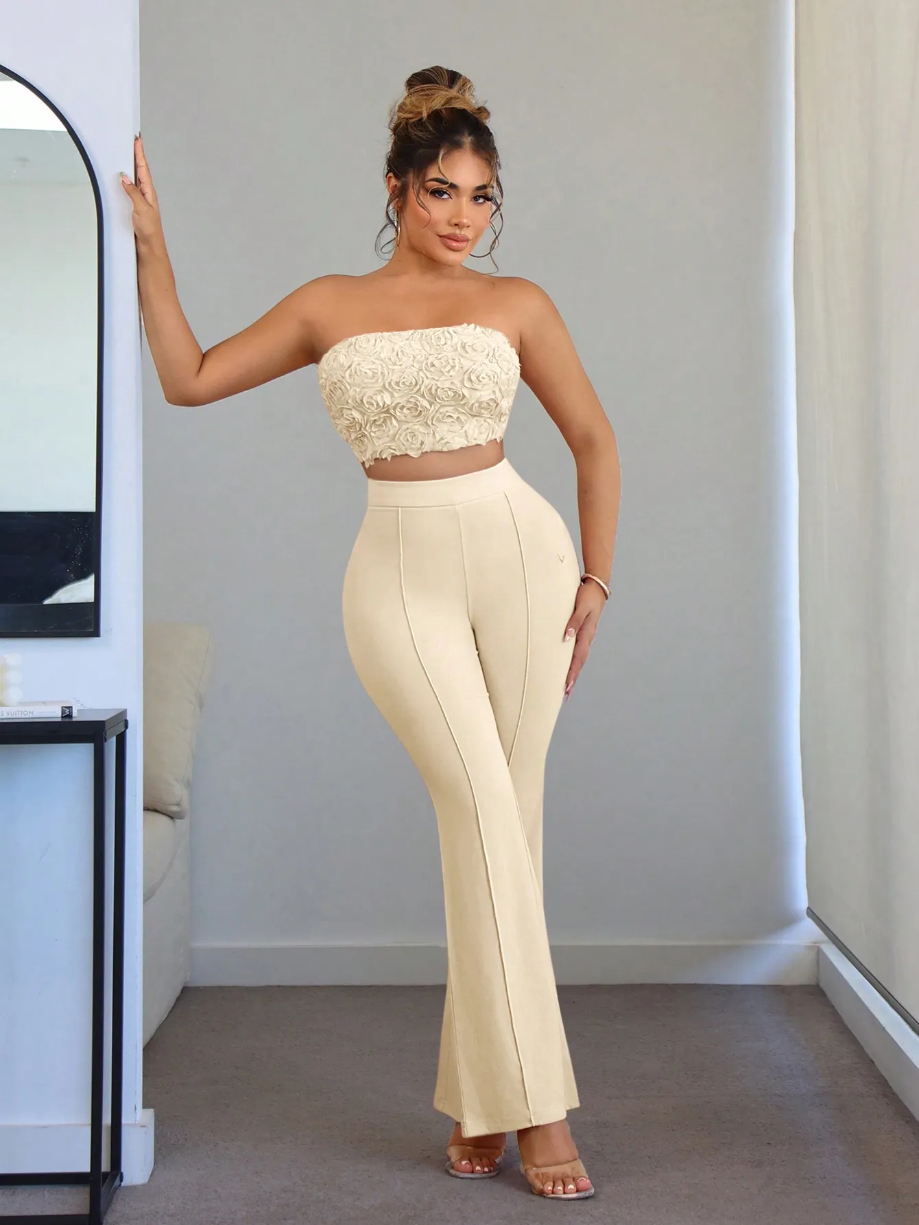 Pink floral set Pinterest pin romantic relaxed style