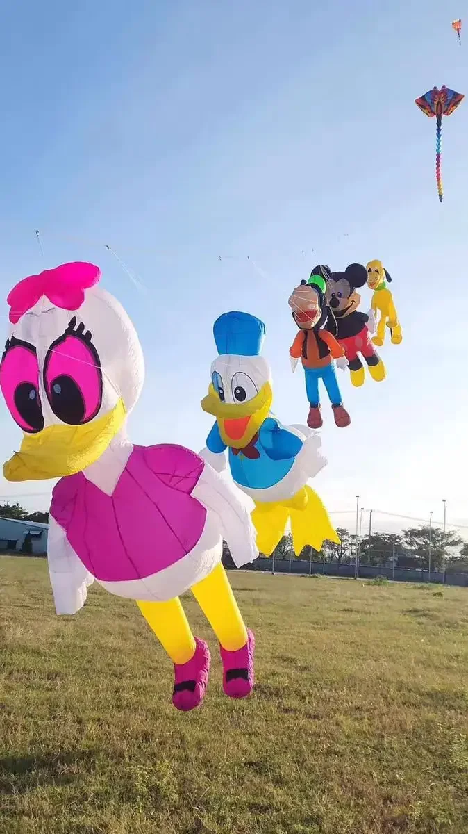 New Octopus Kite Flying Toys Children's Inflatable Kites Wind and Colored Lines Perfect Outdoor Kite Flying Gadgets