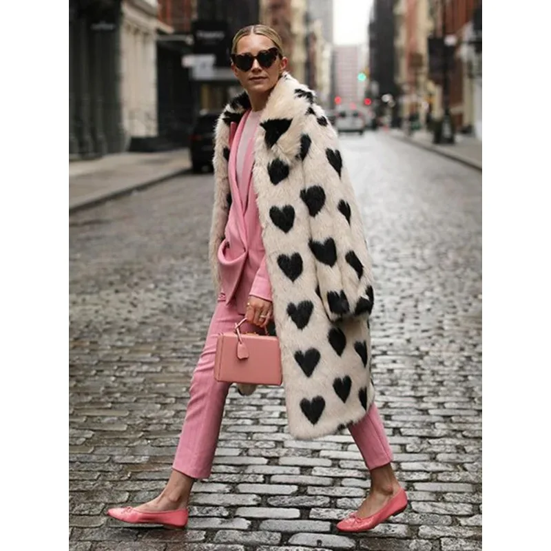 

Новая коллекция 2026: Белое зимнее пальто из искусственного меха, модное женское пальто с отложным воротником, свободного кроя, с длинными рукавами, плюшевое, черное, очень теплое