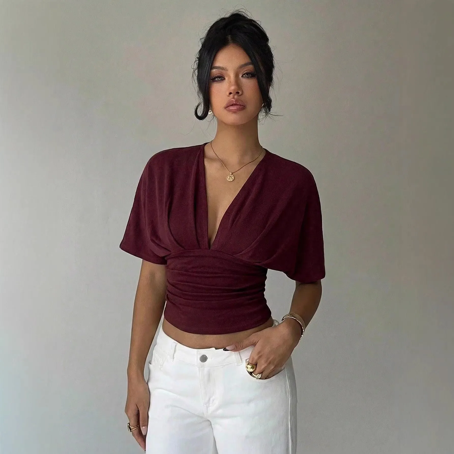 V Neck Short Sleeve Top Slim Fit Commuter Style with Deep V Neck Binding Edge Regular Length T Shirt for Women Spring Date