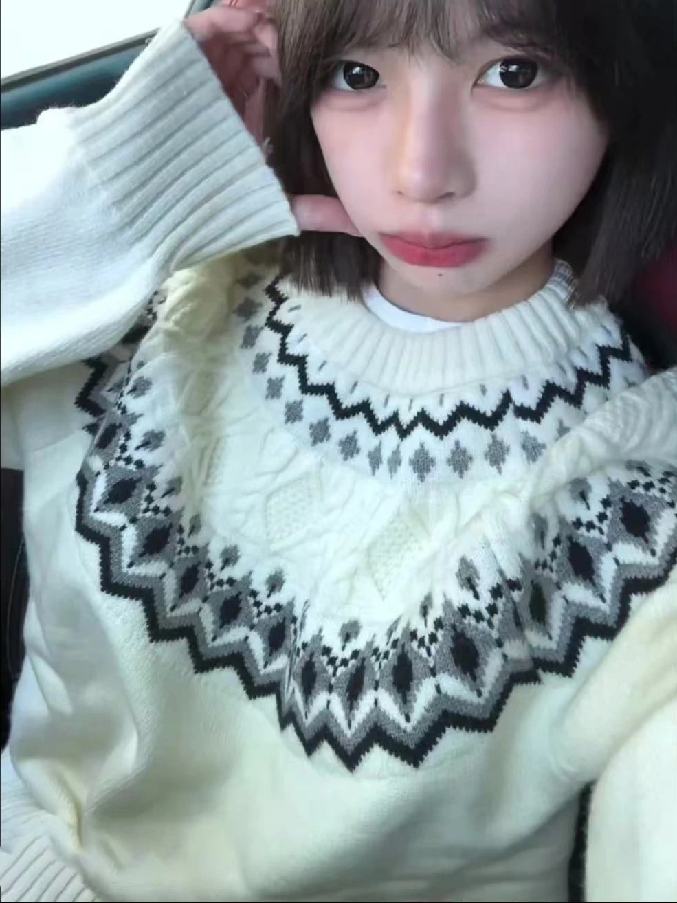 

Soft Cozy Knitted Sweater Men Women Retro Floral Design Winter Casual Wear Couple Clothes Comfortable Breathable Long Sve