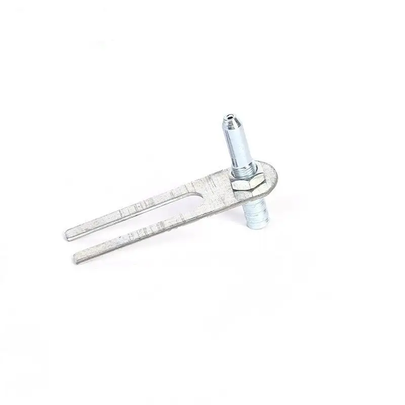 Metal Spray Nozzle Bracket Industrial Cooling Design with Slotted Plate Durable Sprayer Fixture for Garden Irrigation Misting
