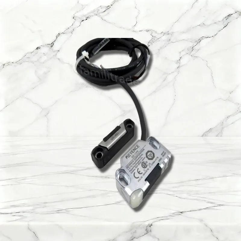 Interruptor de Seguridad KEYENCE GS-11P5 PNP con Cable de 5m, Estándar IP69K, Tipo 30, Unidades en Cascada PLe SIL3 # familitrade