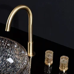Brush Gold Basin Faucets Bathroom Sink Faucet Brass Crystal 3 Holes Double Handle Bathbasin Bathtub Taps Hot & Cold Water Mixer