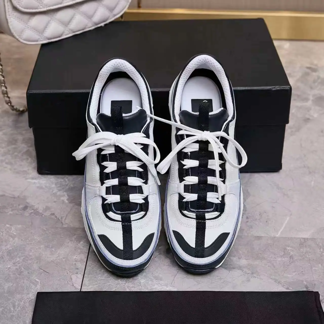 Men Women Black White Color Block Mesh PU Thick Sole Running Shoes Splicing Low Top Shoes Retro Couple Lace-up Anti-slip Jogging Sneakers