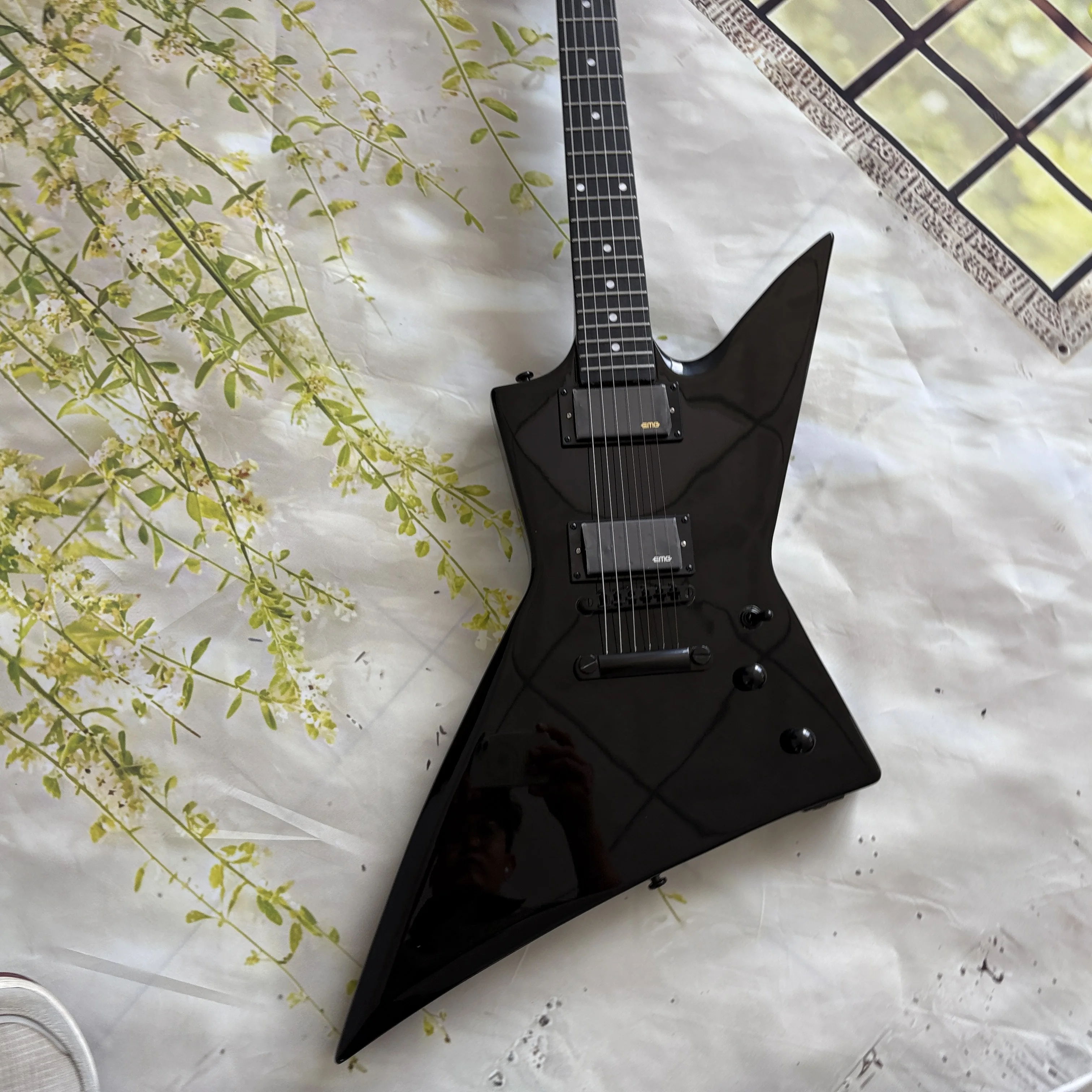 Guitarra eléctrica, diapasón de palisandro, pastillas EMG, 22 trastes, 6 cuerdas, cuerpo de caoba, en stock, envío gratis