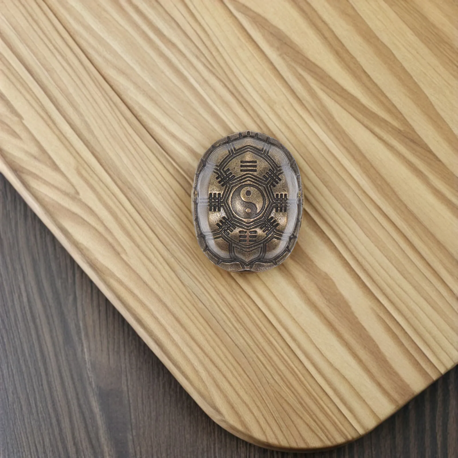 

Turtle Shell Divination Pendant for I Ching Practice Brass Tortoise Shell Ornament Portable Feng Shui Lucky Charm Desk Study
