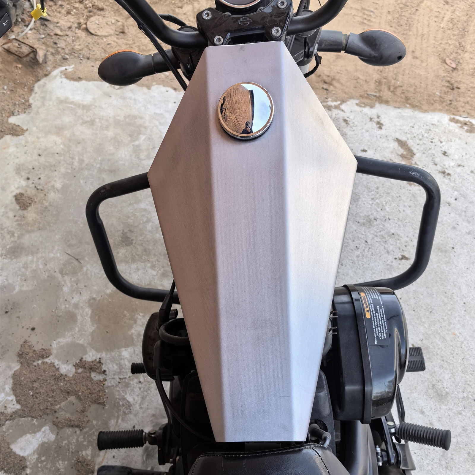 Caixa de bagagem do tanque de ferro, 12 L, gasolina, combustível, gasolina, Harley Davidson Street 750, 2015, 2016, 2017, 2018, 2019, 2020