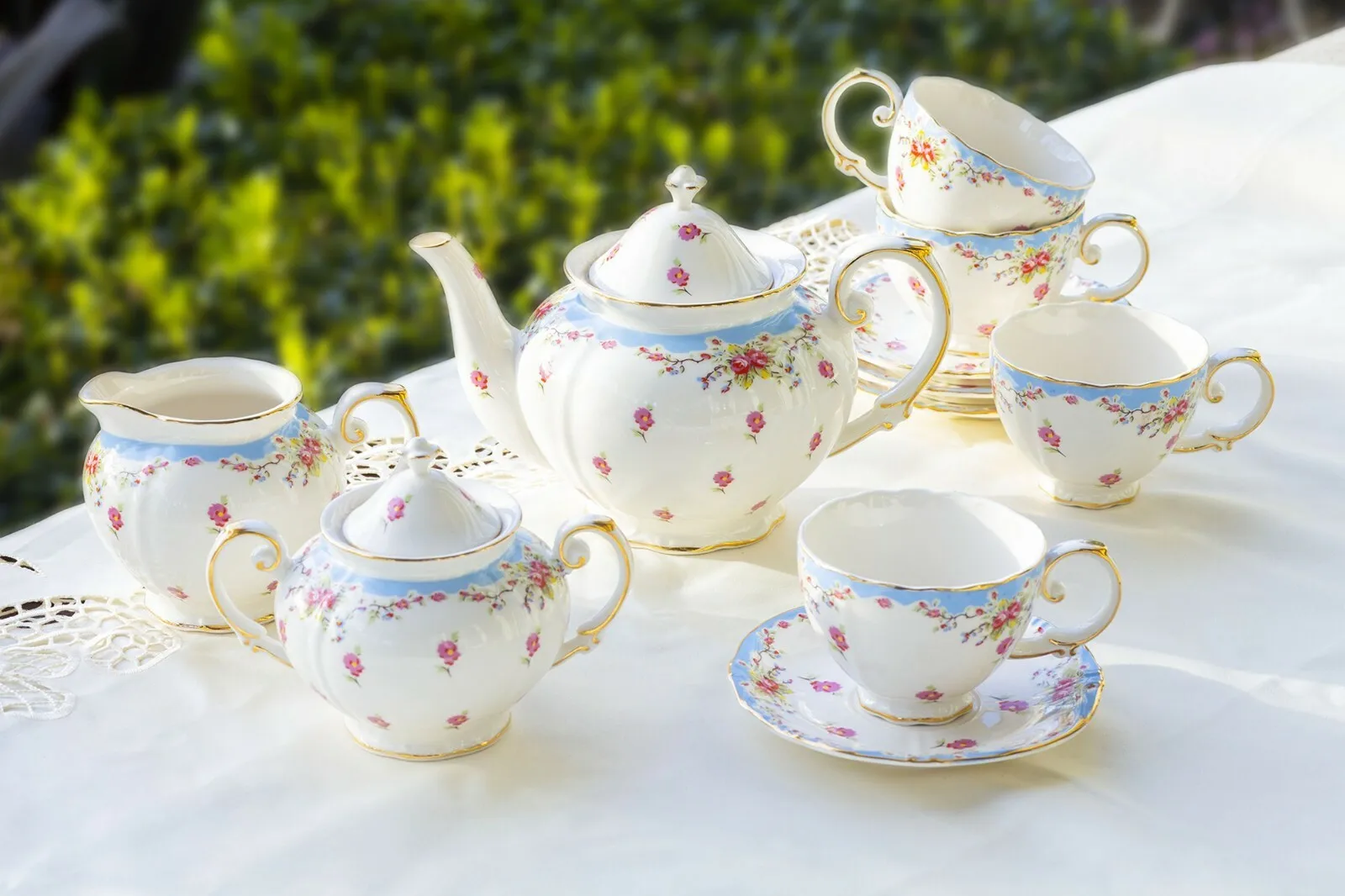 

Чайный сервиз Grace Teaware Rose с синими акцентами, из тонкого фарфора, 11 предметов