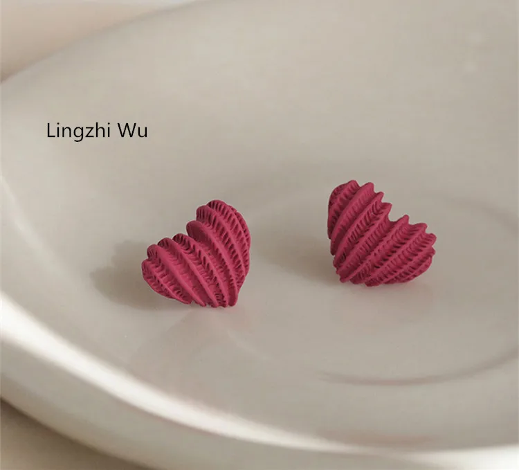 

Lingzhi Wu 925 Silver Needle Rose Red Heart Stud Earrings Female Brief Unique Earrings New Arrival