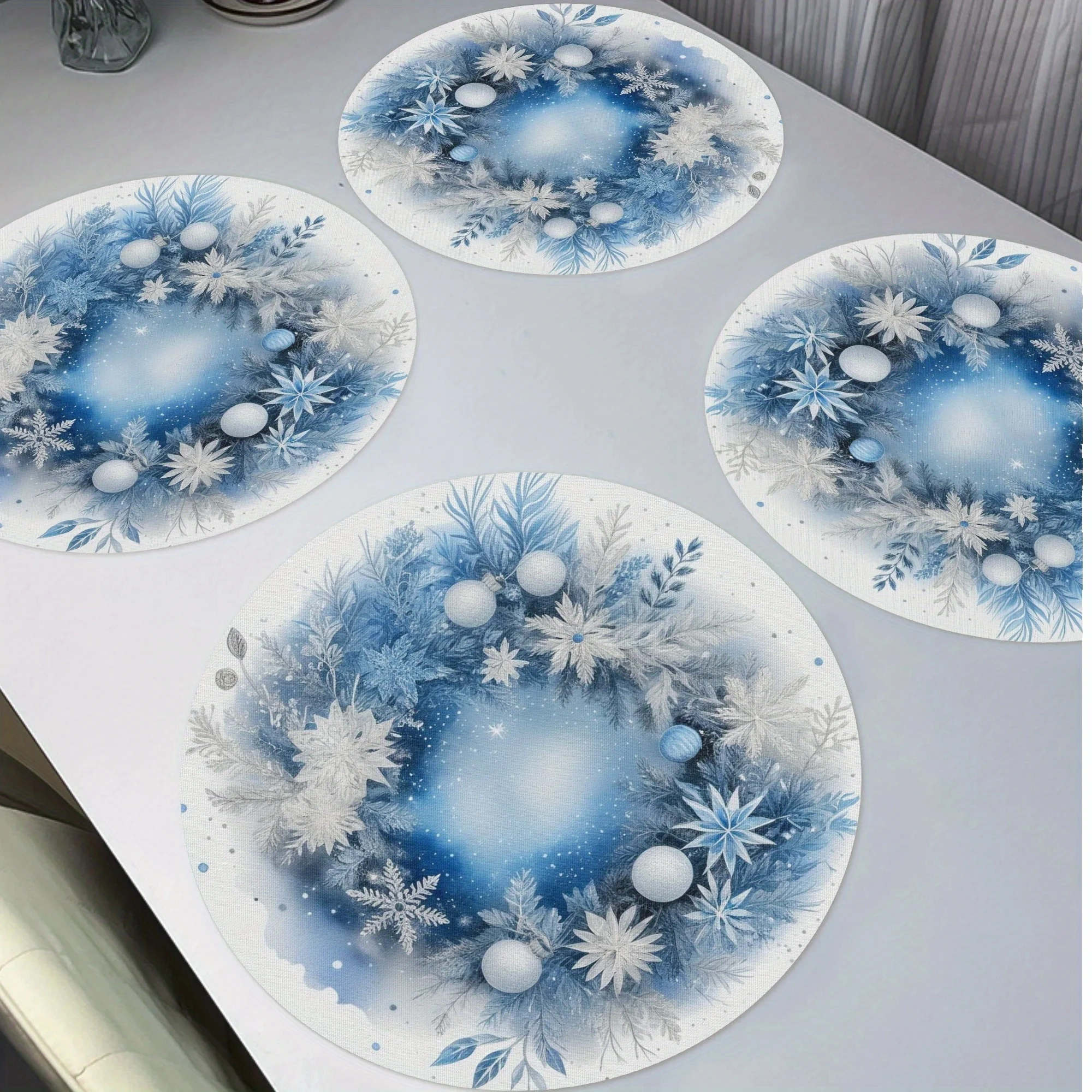 VIKAMA 4PC Snowflake Holly Meal Mat Holly Leaves Red Berries Snowflake Dining Table Coffee Shop Christmas Decoration