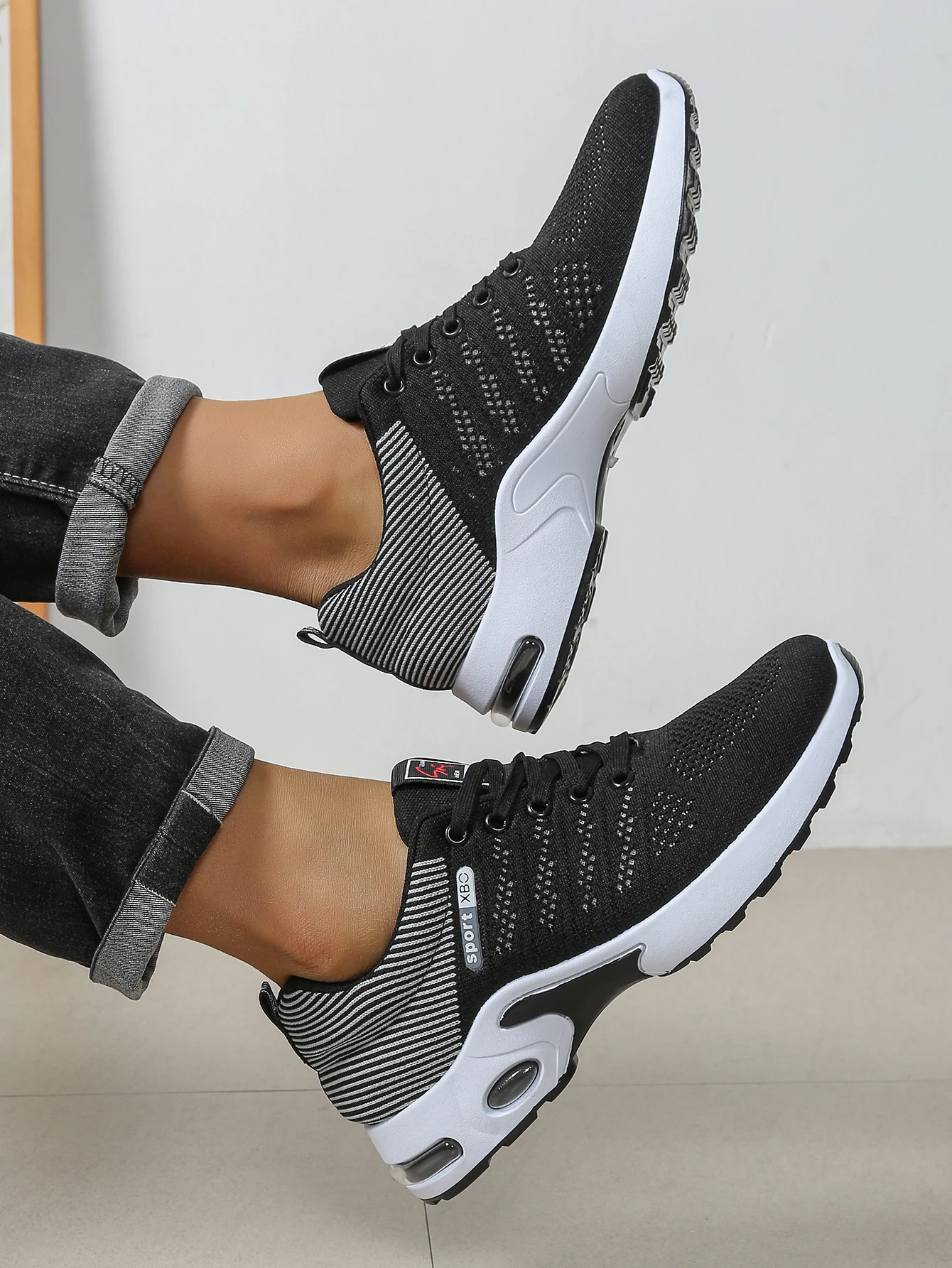 Atmungsaktive Schnür-Laufschuhe für Herren, Gestrickte Mesh-Freizeitschuhe, Bequeme Alltagsschuhe mit Gepolsterter Sohle – Detail 16