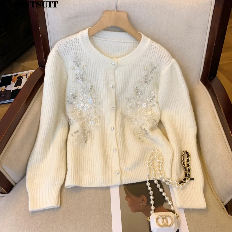 

Вязаный кардиган с цветочным бисером, женский свитер, зима 2025 года, с длинным рукавом, корейский элегантный стильный шикарный модный женский джемпер, топы