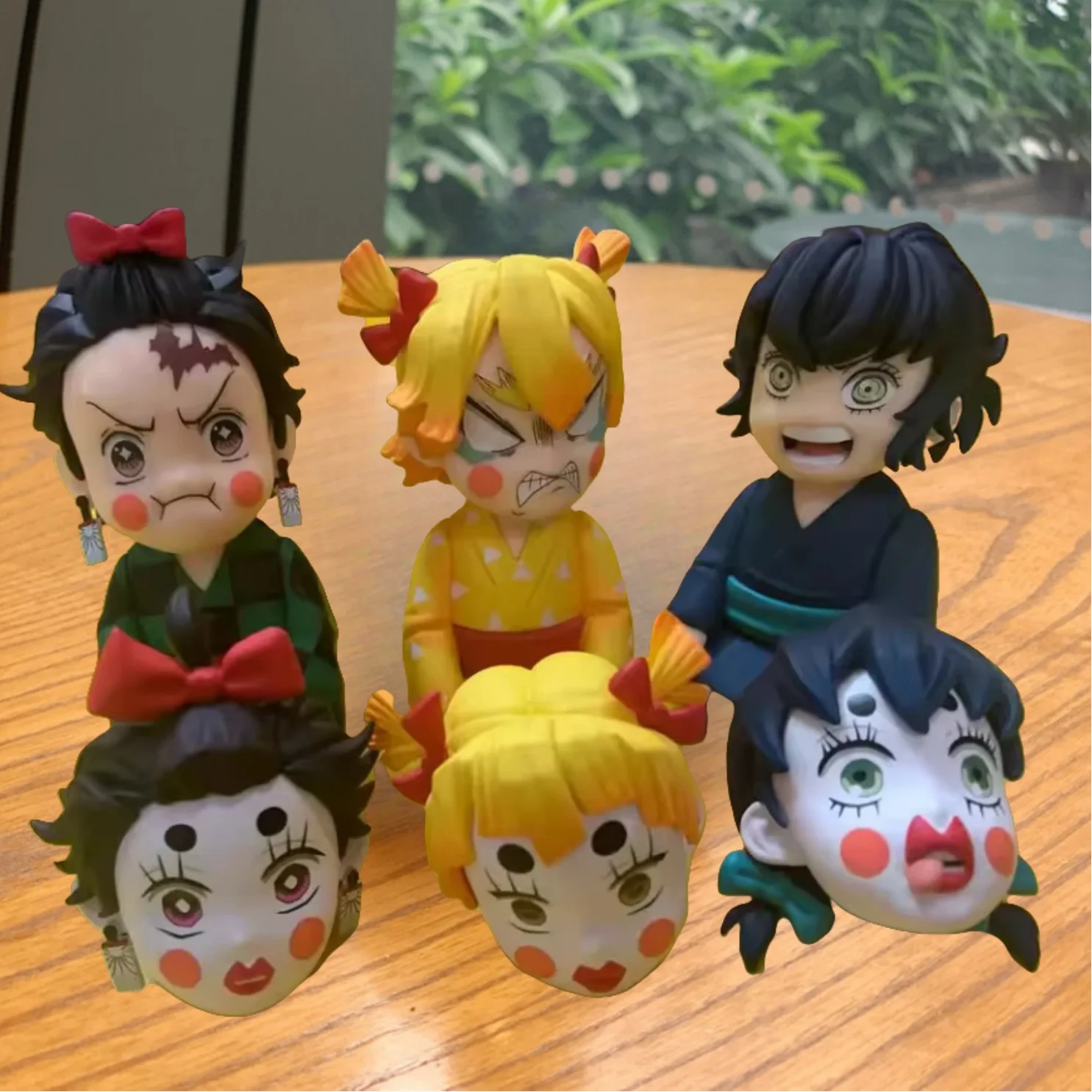 Tanjiro Zenitsu Inosuke TAKARA TOMY Demon Slayer Flower Street Kapitel Doppelköpfiges Modell Spielzeug Schreibtischdekoration Fans Sammlergeschenk