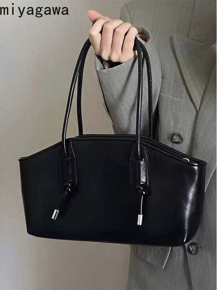 Miyagawa Black Underarm Bag for Women\'s 2023 New Fashionable Light Luxury Commuter Handheld Shoulder Bags