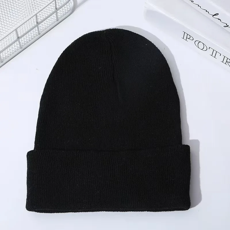 

Solid color winter woolen hat for men and women, outdoor warmth without eaves, melon skin hat, versatile for daily leisure