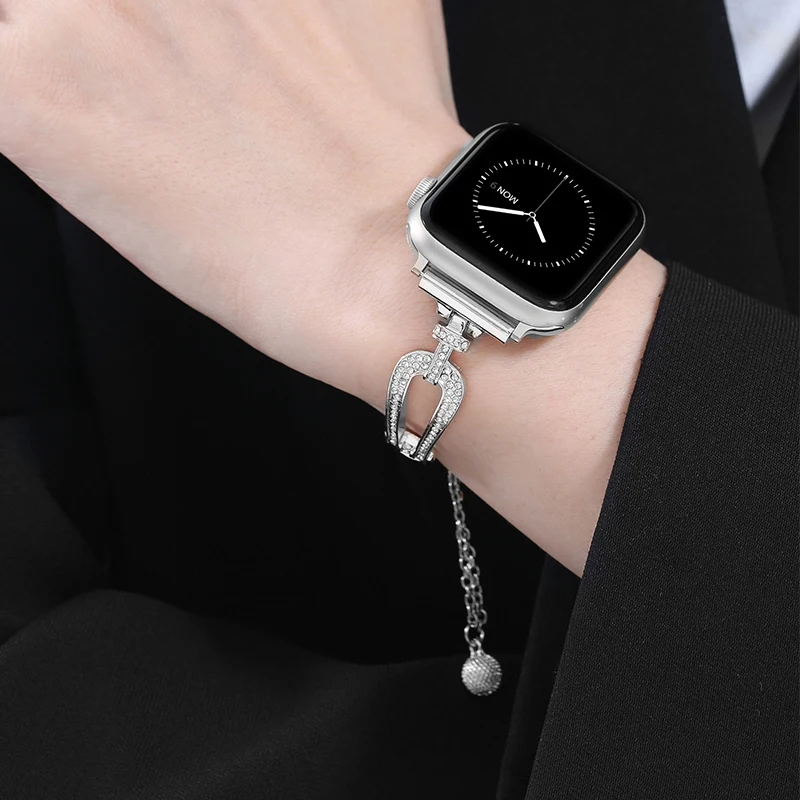 Luxury Steel Link Bracelet For Apple Watch Band 45mm 41 44 40 42 46 49 38mm Metal Wrist Strap For iWatch Series 10 9 8 7 6 SE 5