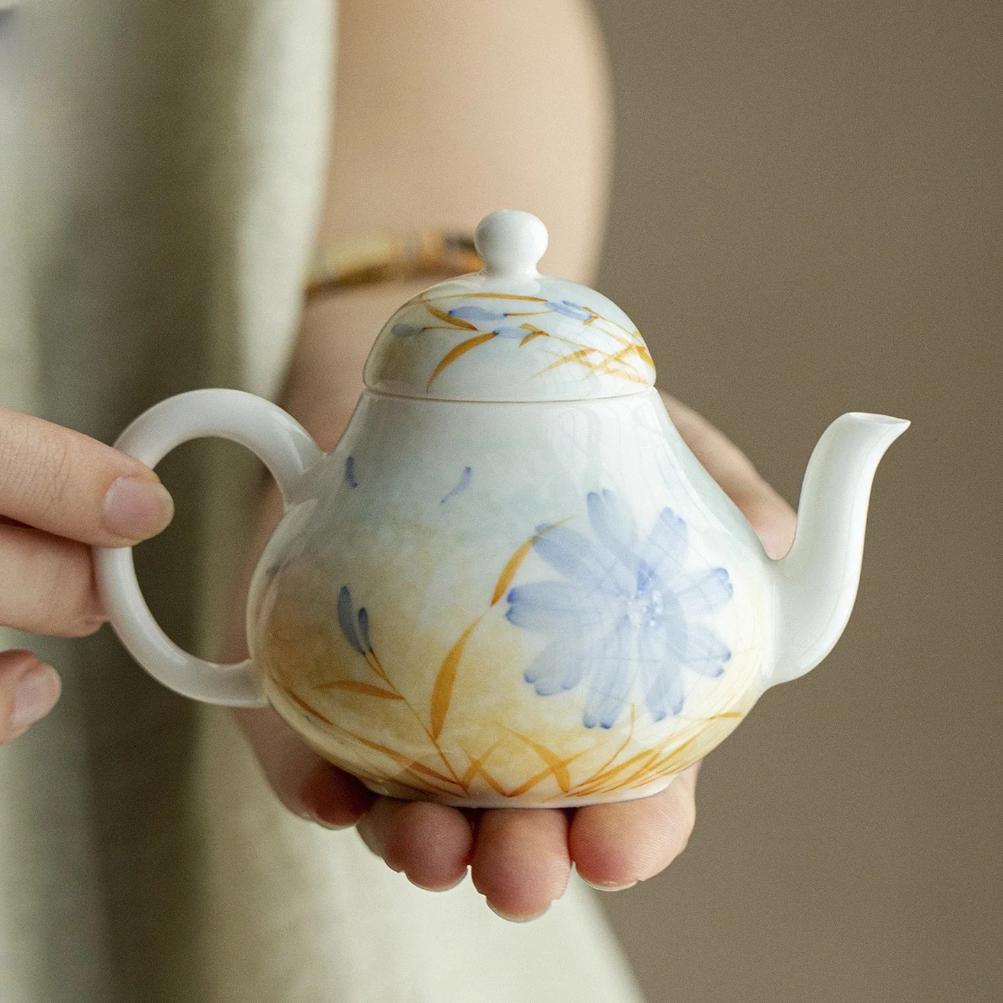 1Pc Oil Painting Style Smudging Hand-painted Teapot Kung Fu TeaSet Hand-held Pot Making Tea Ball Hole Filtering Household Teapot
