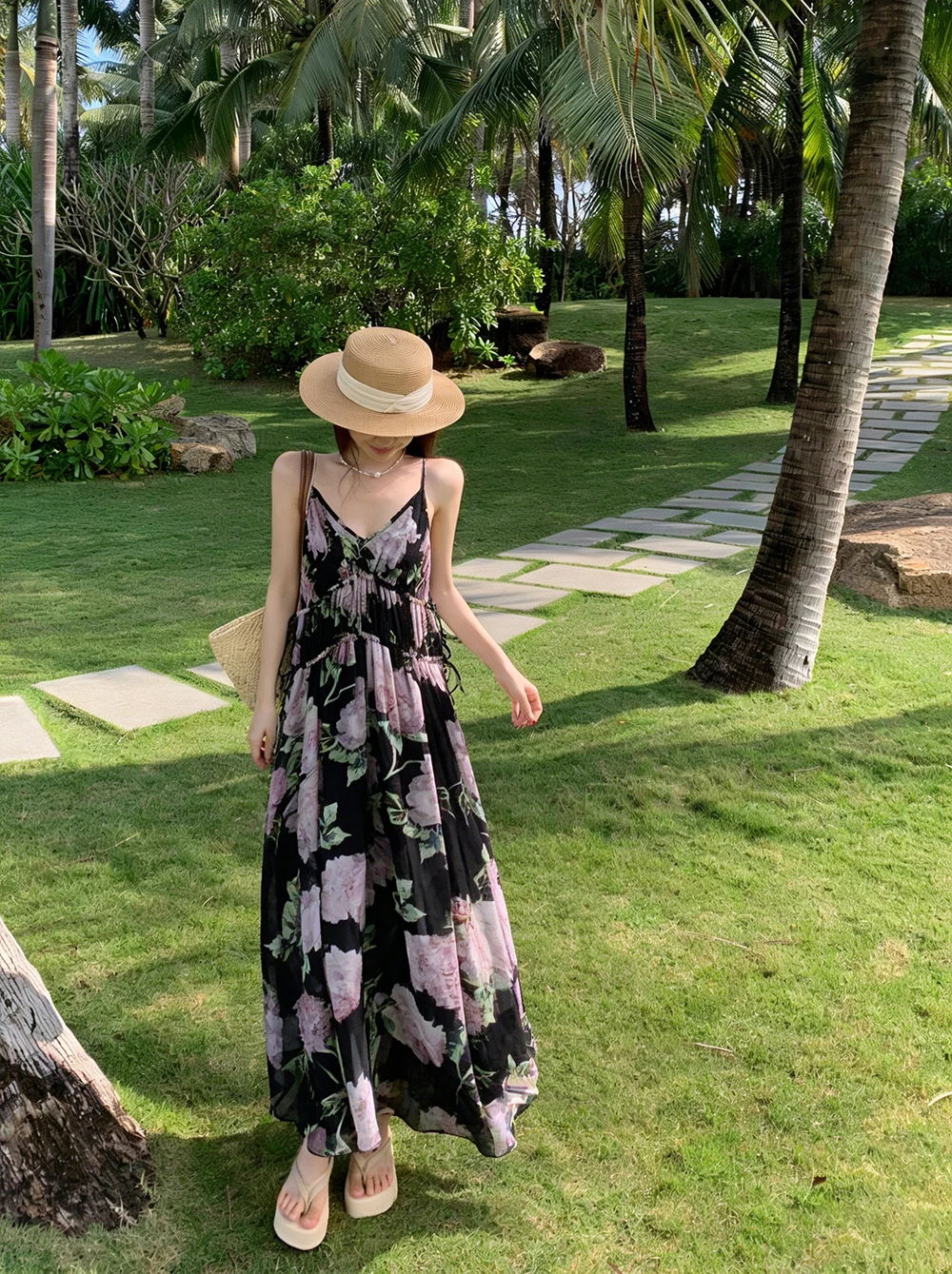Damen-Maxikleid mit Bohemian-Print in Übergröße – lässiges langes Sommerkleid in A-Linie mit Blumenmuster, schulterfreien Trägern und fließendem Er