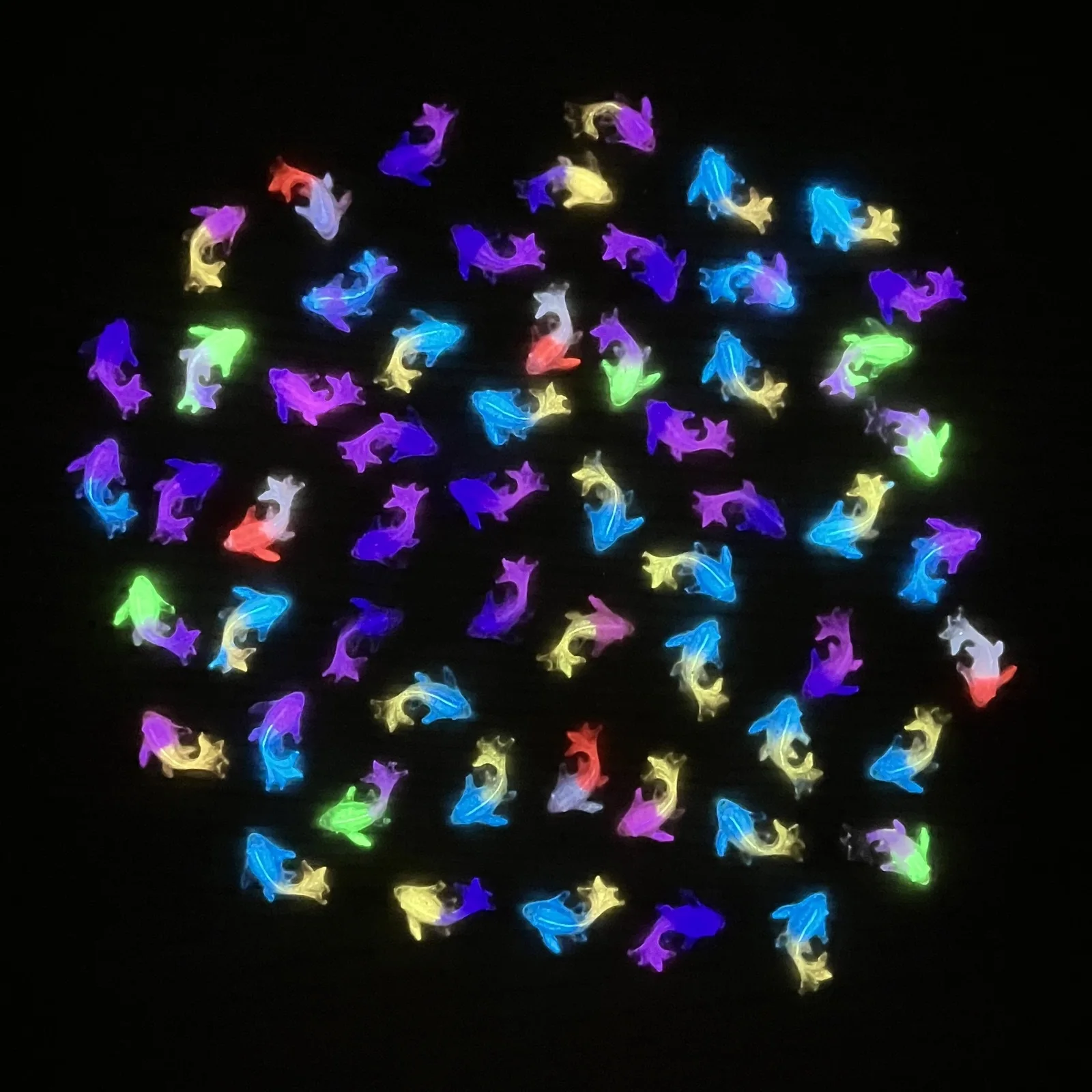 50pcs Miniso Luminous Carp Cartoon Nail Charms for Diy Nail Making Cute Mini Fish Resin Flatback Nail Art Decoreation