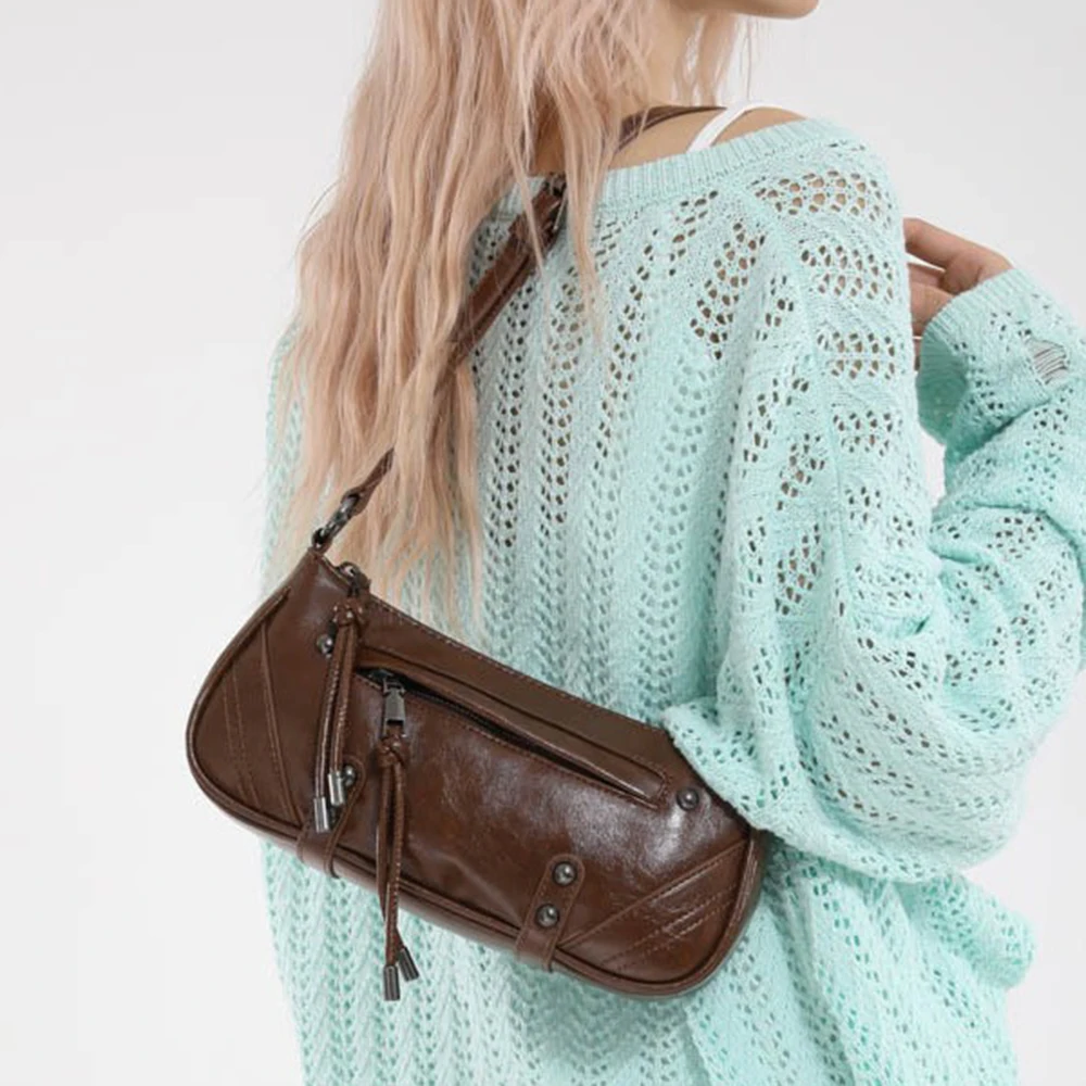 

Oil Wax PU Leather Underarm Bag for Women Autumn Winter Retro Rivet Inlaid Cool Motorcycle Y2K Style Solid Single Shoulder Bag