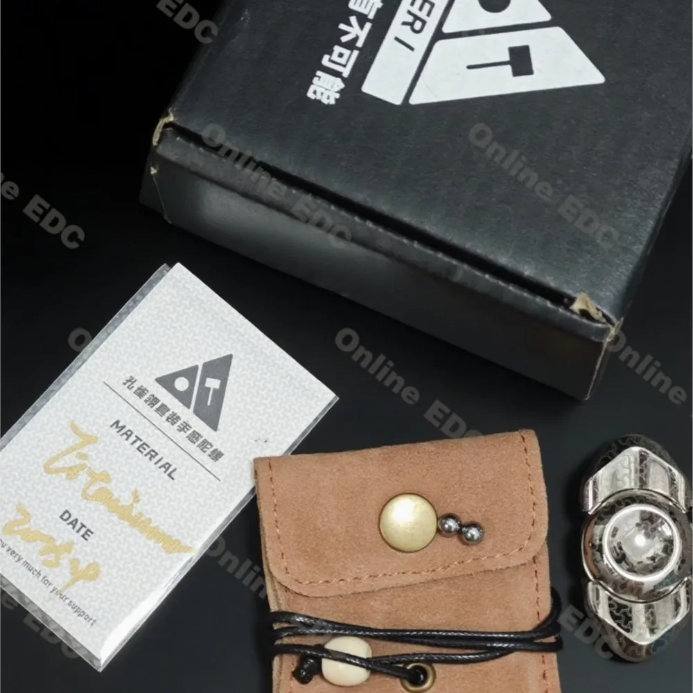 تستخدم EDC Toys TIER I EDC Peacock Feather Two Blade Fidget Spinner لعبة تخفيف التوتر