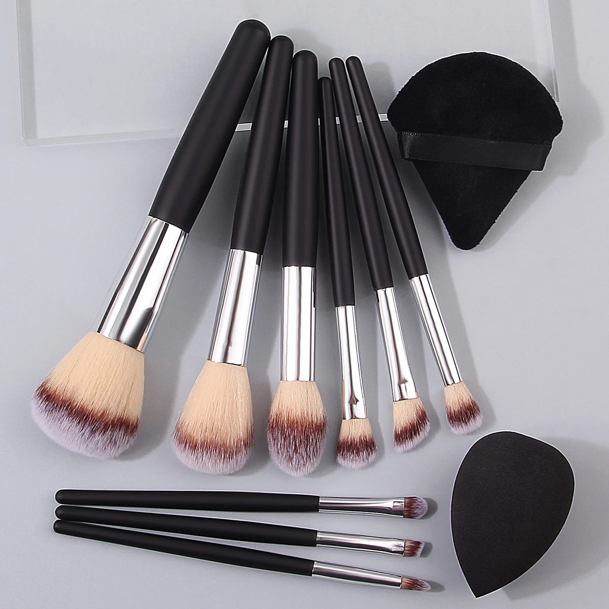 11PCS Makeup Brush Set: Blush Brush, Loose Powder Brush, Concealer Brush & Non-sticking Powder Sponge Egg/Powder puff