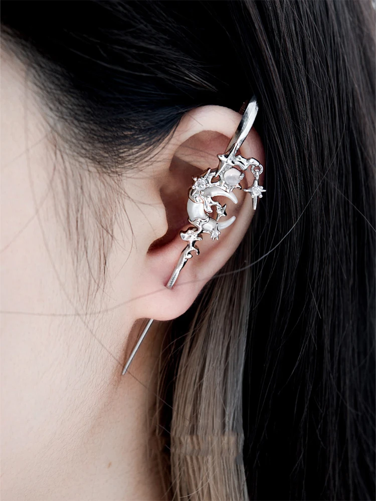 

Black And White Moon Piercing Ear Needle Cyberpunk Style Copper Material For Women And Men Jewelry Accessories Gift