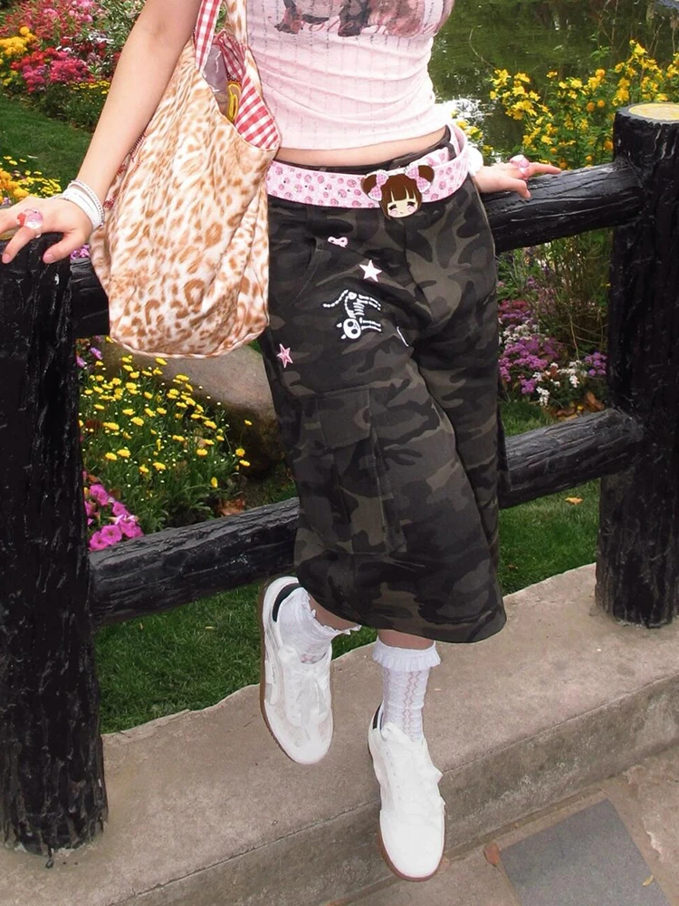 PBAP 수 놓은 여성 위장 데님 반바지 로우 허리 스플 라이스 멀티 포켓 스트레이트 와이드 카고 청바지 Jorts Y2k 빈티지 의류