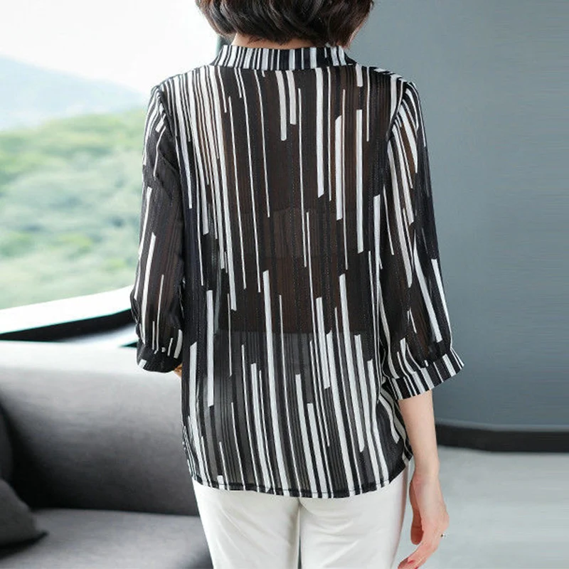 Casual Vintage Striped Printing Chiffon Shirt Summer 2024 New V-Neck Three Quarter Sleeve Loose Pullovers Blouse Ladies Clothing