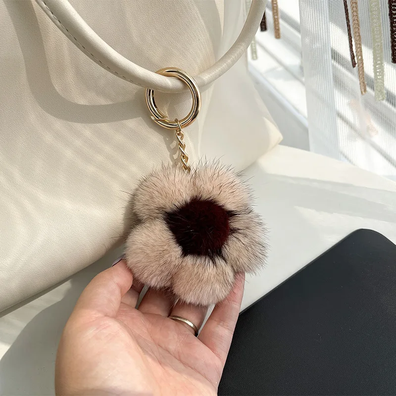 Plüsch-Blumen-Schlüsselanhänger mit künstlichem Nerzfell, Sakura-Anhänger für Autoschlüssel, Tasche, niedliche Damen-Geldbörse, Rucksack-Zubehör, florales Pompon-Geschenk