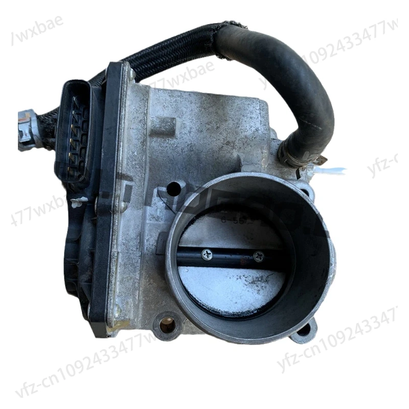 

Корпус дросельной заслонки в сборе 8644347 Для C70 S80 V70 S60 S70 Автозапчасти
