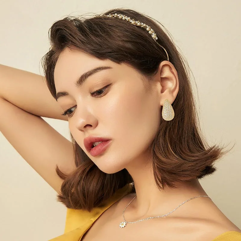 1Pair S925 Sterling Silver Moissanite Paved Hip Hop Bling Ice Out Round Stud Earrings for Men Women Unisex Rapper Jewelry