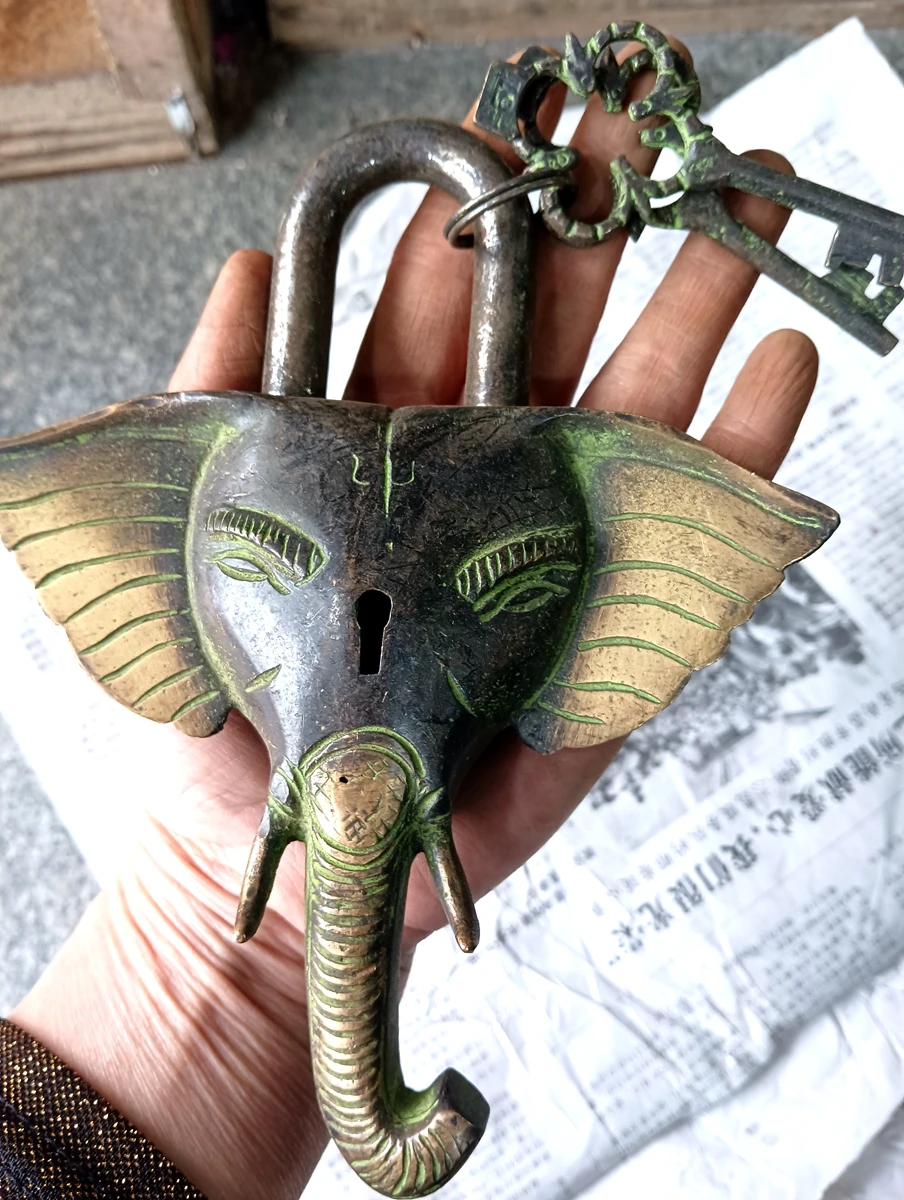 Vintage Bronze Lock Home Safety Protection Garden Safety Lucky Totem Elephant Lock With Two Key