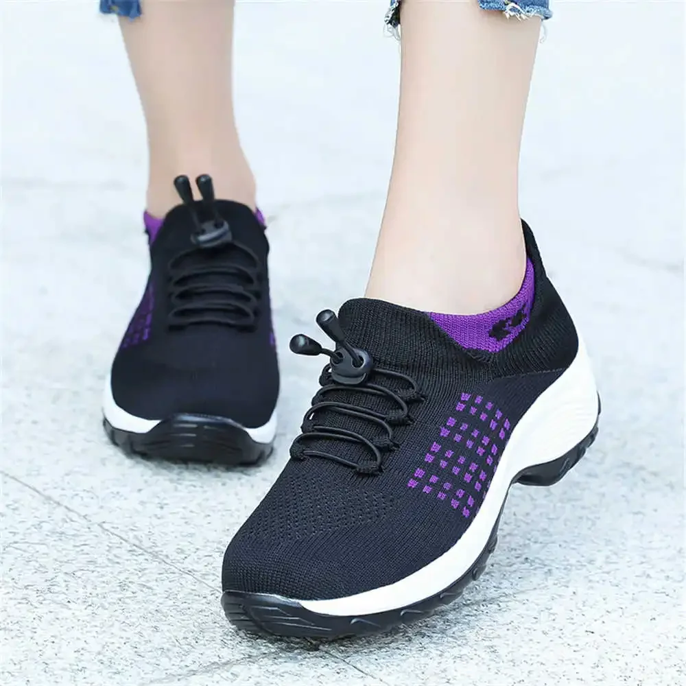 Height Increasing Non Slip 46 Size Sneakers Tennis Flat Shoes Woman 2024 Summer 2024 Trends For Women Sports Tenise Vintage