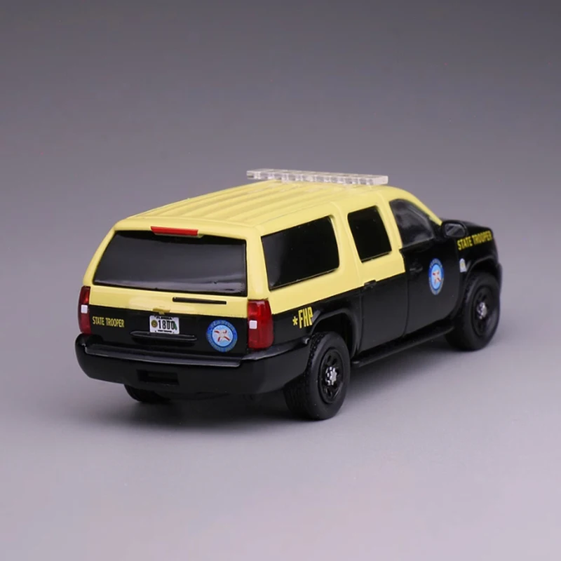 

596 литой под давлением масштаб 1:64 Suburban FHP внедорожная полиция сплав модель автомобиля печенье статический дисплей коллекционные предметы подарок для мальчика игрушки